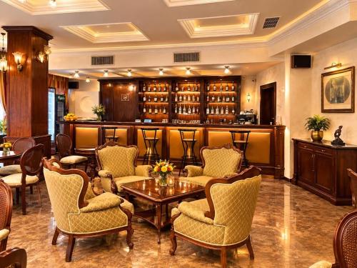 Паб/Коктейль-бар, Mirage Hotel in Бургас