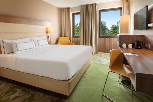 1 queen bed