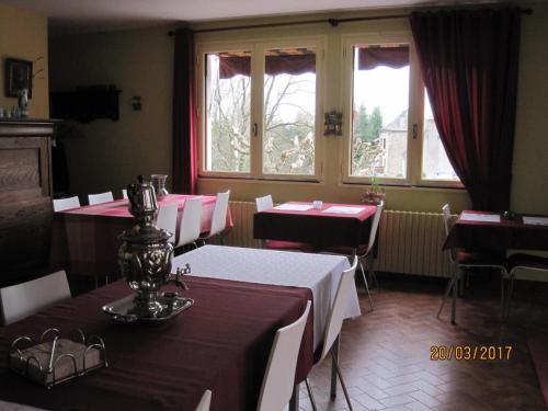 Ēdiens un dzērieni, Hotel Le Commerce in Neuville (Limousin)