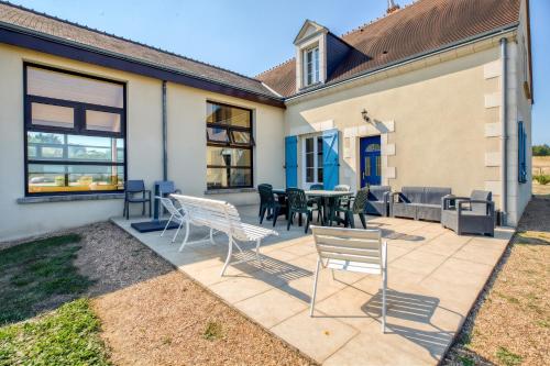 Maison confortable avec piscine à Villentrois-Faverolles 250m² gîte à louer Mossay