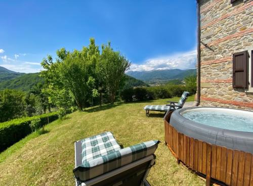 Cozy House in Castelnuovo di Garfagnana + Large Garden