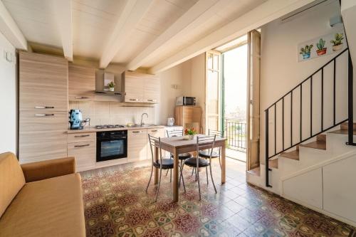 Charming House with Sea View in Palermo