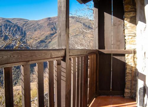 Spacious Apartment in Odollo, Mountain View, 150 sqm, Fireplace gîte à louer Lomba