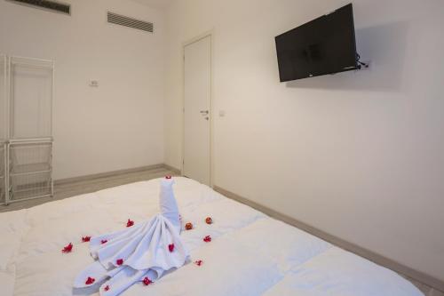 Flower Suites Sorrento - image 8