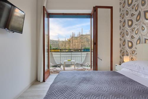 Flower Suites Sorrento - image 14