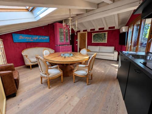 Kandinskij - Castello Luxury Apartments