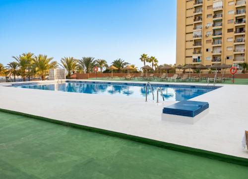Bright apartment with sea view, Fuengirola, 50 m², pool