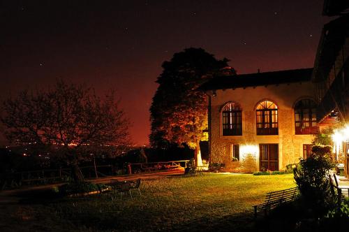 Ieeja, Casa Branzele in Trezzo Tinella
