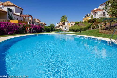 Family Townhouse - Las Lomas - LOC01