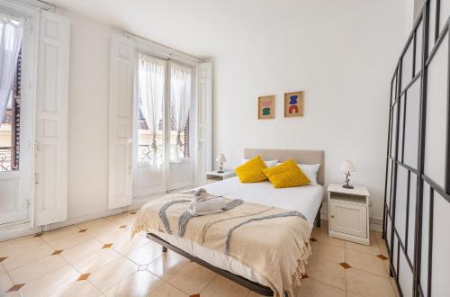Stylish 2BR Apartment in Central Madrid