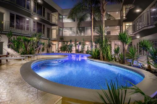 حديقة, BEST WESTERN PLUS Travel Inn in Carlton