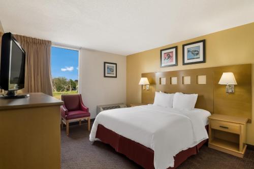 1 queen bed