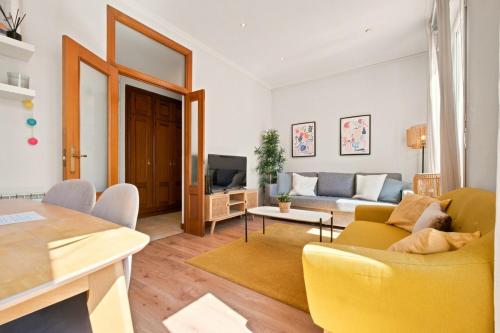 Apartamento luminoso con terraza en Chueca
