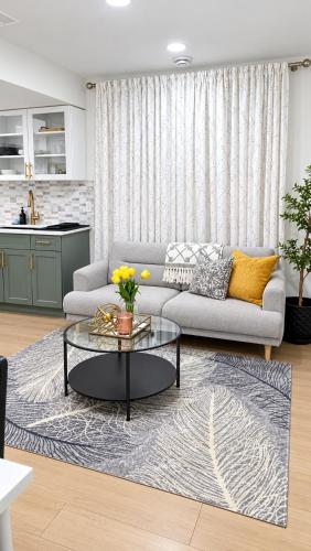 Modern 1BRM Private Suite - Free Parking- Near Henday - Pets Welcome