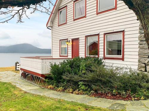 . 10 person holiday home in Brekke