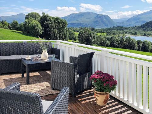 . 6 person holiday home in AVERØY