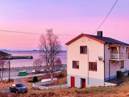. 8 person holiday home in STONGLANDSEIDET