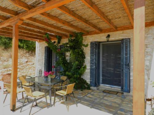 Indgang, Casa Nostos in Vasiliki