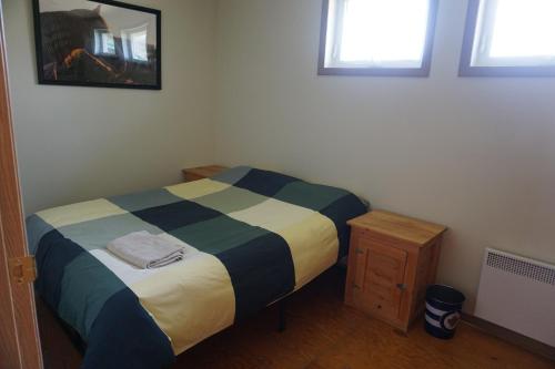1 double bed, 2 bunk beds