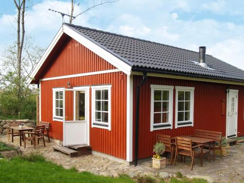 6 person holiday home in Dronningmølle