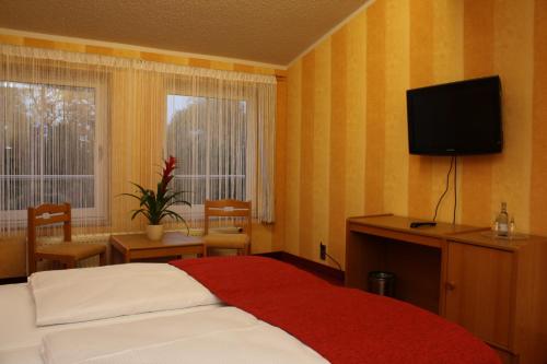 Hotel Eleganz 16.7km von Jarmen entfernt