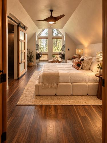 Yosemite Gatehouse Modern Luxe Family Cabin 2mi to South Gate in Fish Camp (CA)