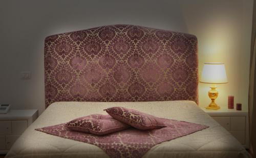 Superior Double Room image 9
