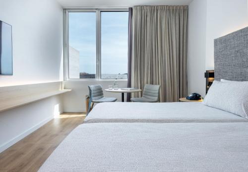 2 twin beds