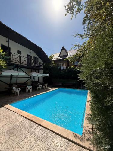 Evropa Hotel in Bosteri