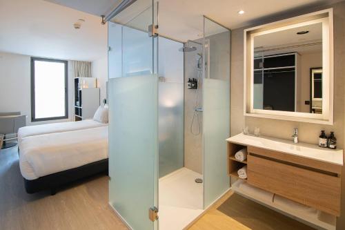 1 king bed