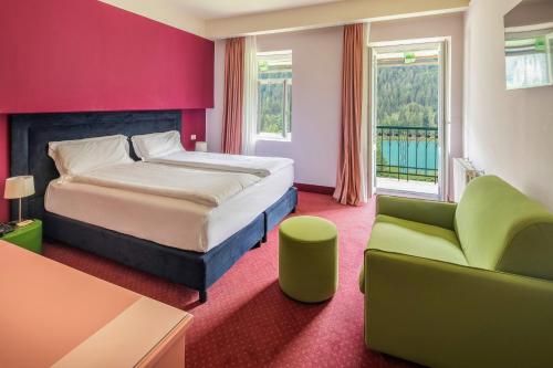 1 double bed, 1 sofa bed