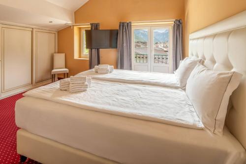 2 bedrooms, 2 beds