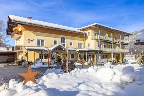 Hotel Garni Zerza in Tröpolach, Österreich