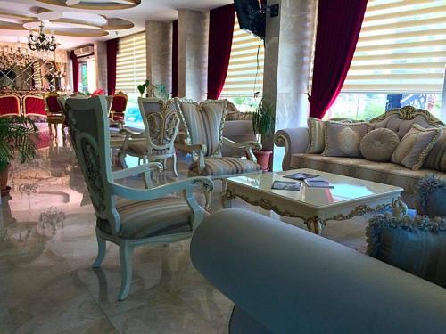 Grand Ezel Hotel - image 9