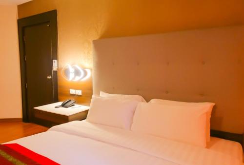 Suite, executive
