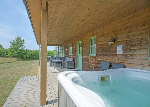 Oak Farm Lodges
