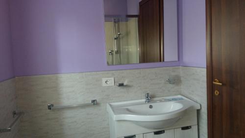 Double Room with Private Bathroom image 4