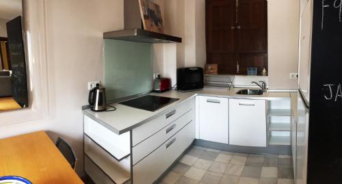 19th Century Sevillian Apartment, Sevilla (Foto 9)