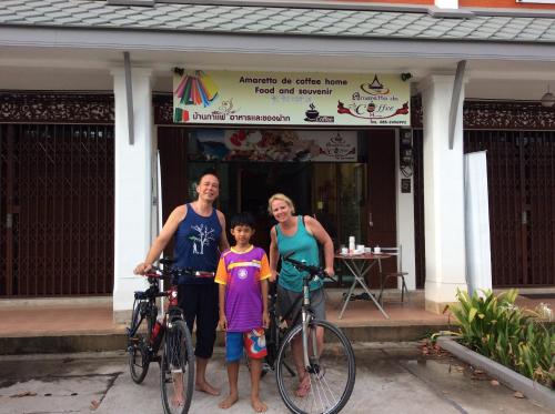 %name Amaretto & Caffe Hostel สุราษฎร์ธานี