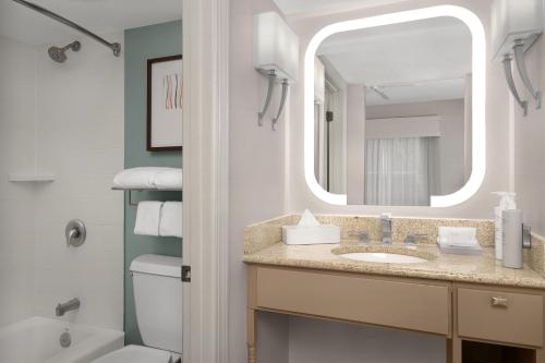 2 bedrooms, 3 beds