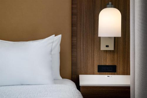 2 bedrooms, 4 beds