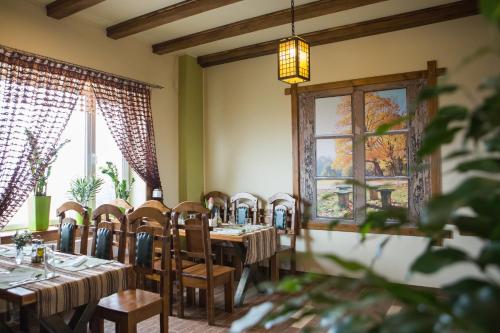 Restoran, Hotel & Restaurant Complex HAP-OK in Bartatov
