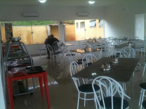Restorāns, Hotel Pousada Braúna (Hotel Pousada Brauna) in Braúna (Sao Paulo)