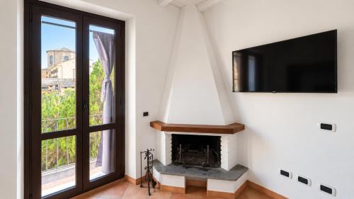 Elegantis D'Alibert Suite Apartment with Private Balcony - Comfort in the Heart of Trastevere