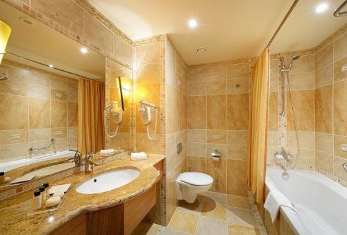 Lindner Hotel Prague Castle, part of JdV by Hyatt, Prag (Foto 11)