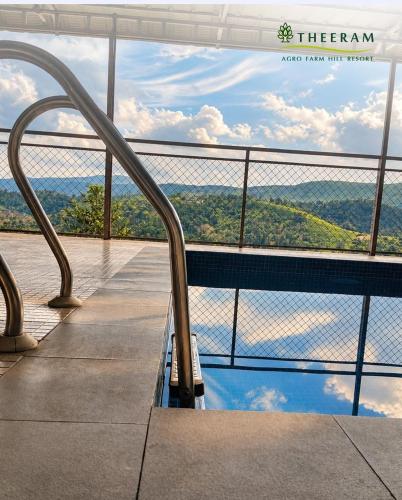 Theeram Agro Farm Hill Resort Pool Villa Vagamon