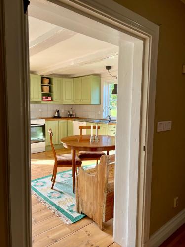 Magasinet - Cozy farmstay near forest & lake