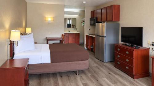 1 queen bed