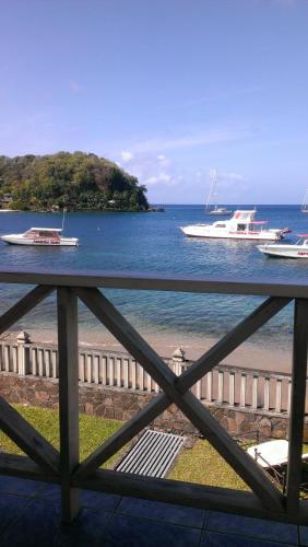 Paradise Beach Hotel - image 5