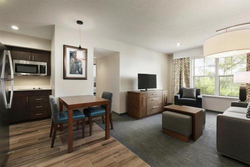 2 double beds, 1 sofa bed